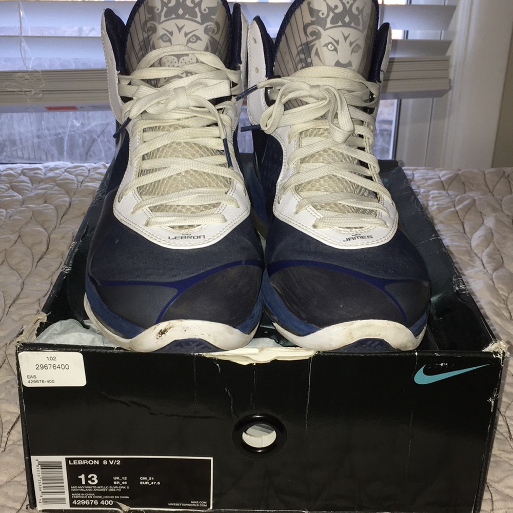 LeBron James 8 New York Yankee Edition Size 13